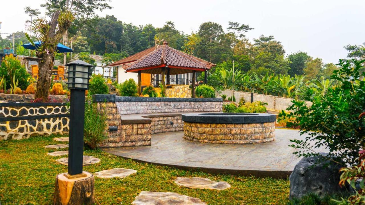 House Of Belasun Pelabuhan Ratu Exteriör bild