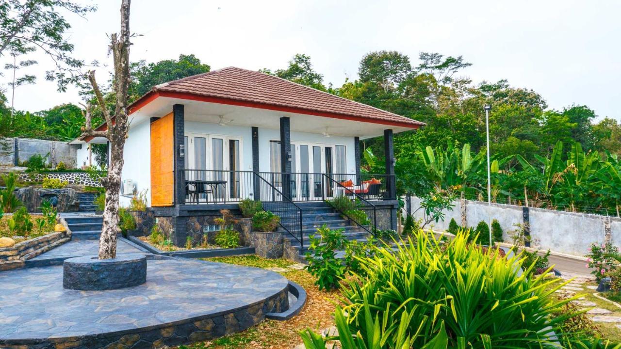 House Of Belasun Pelabuhan Ratu Exteriör bild